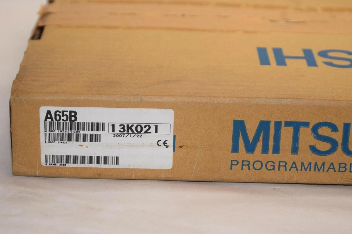 (NEW) MITSUBISHI A65B 13K021 Melsec 5-Slopt Output Extension Rack Base Unit