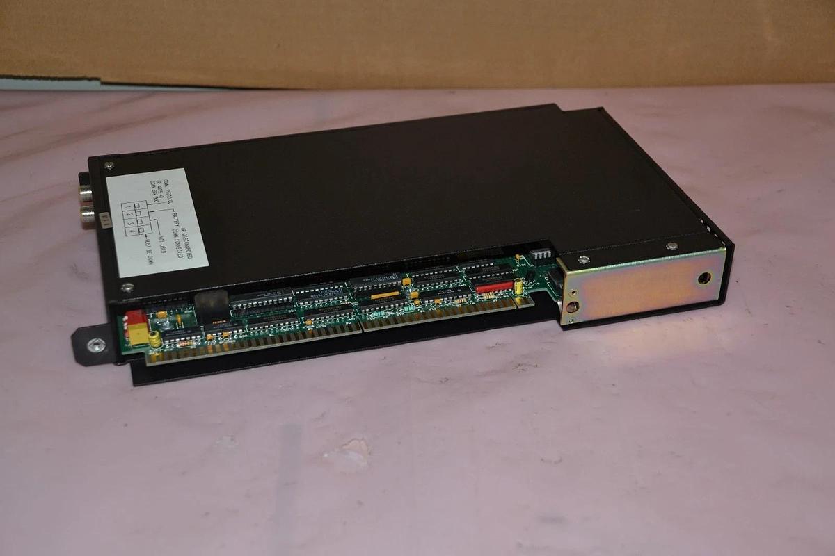 SQUARE D SYMAX AXS-211 AXS 211 CLASS 8010 SERIES B 5 VDC 3.5 MODULE NEW