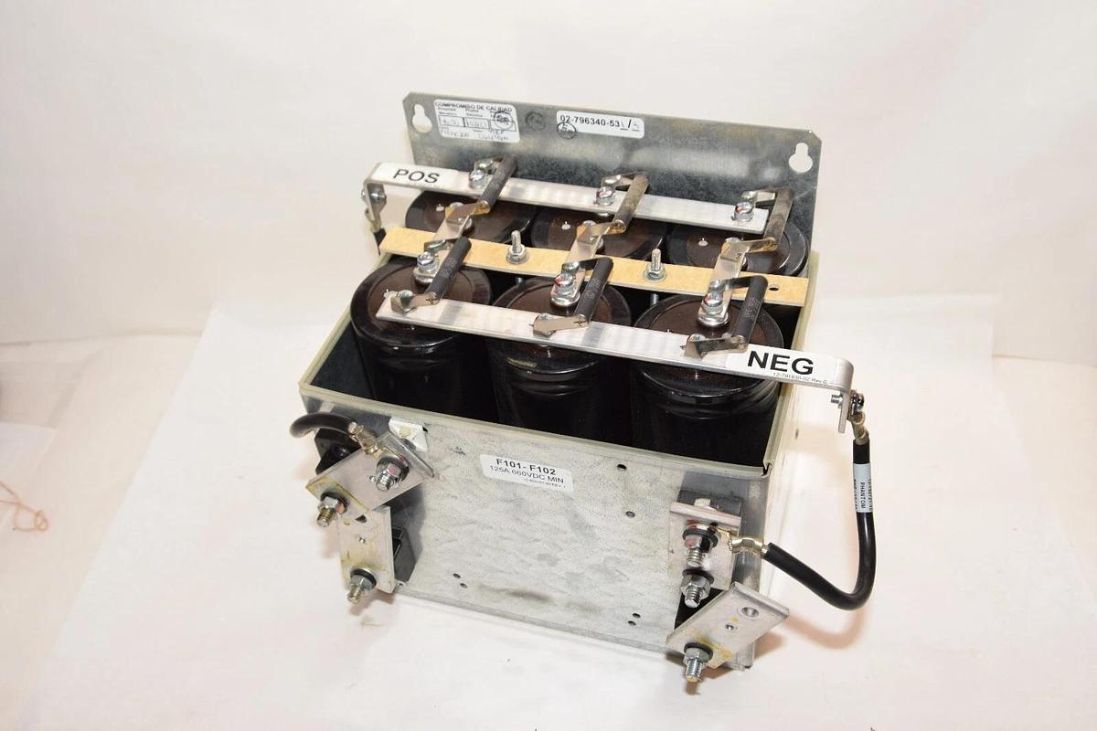 Used EMERSON /LIEBERT 02-796340-53 02/796340-53/3  F101-F102 125A 660V Capacitor Tray