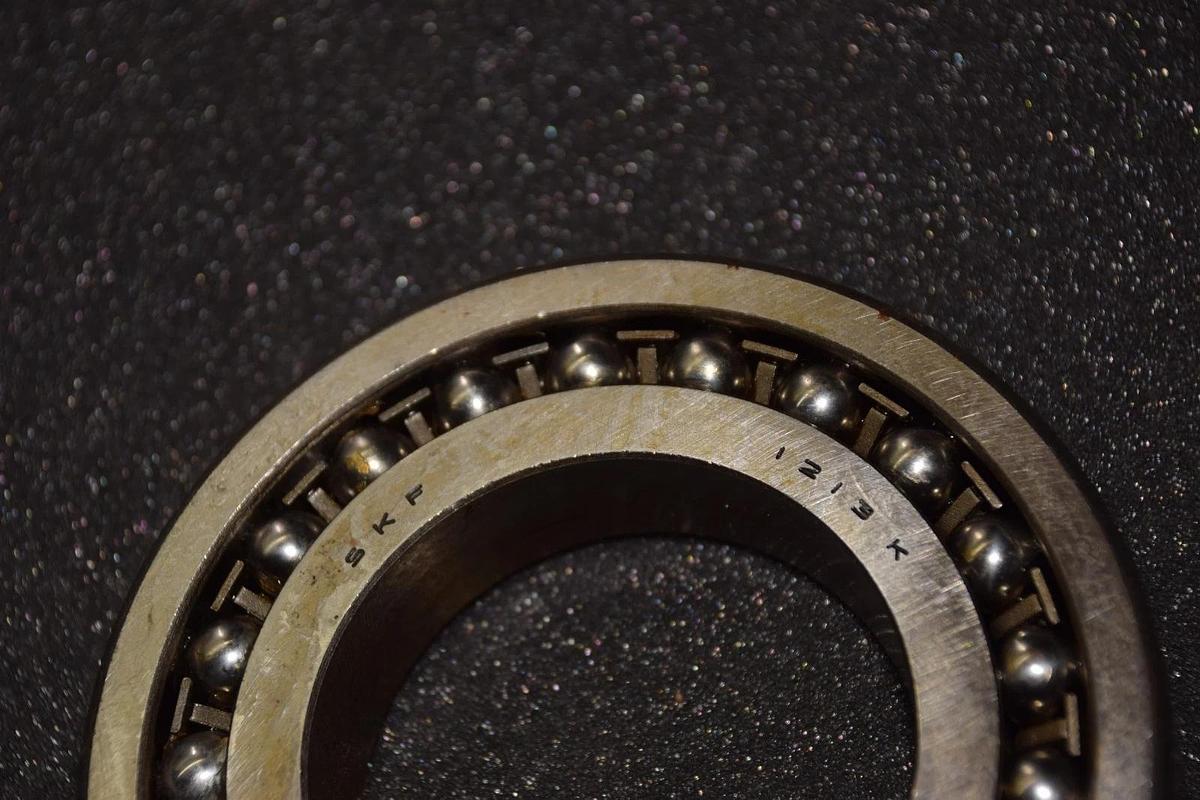 SKF 1213K 1213-K 2.5" TAPPERED BORE BEARING NEW