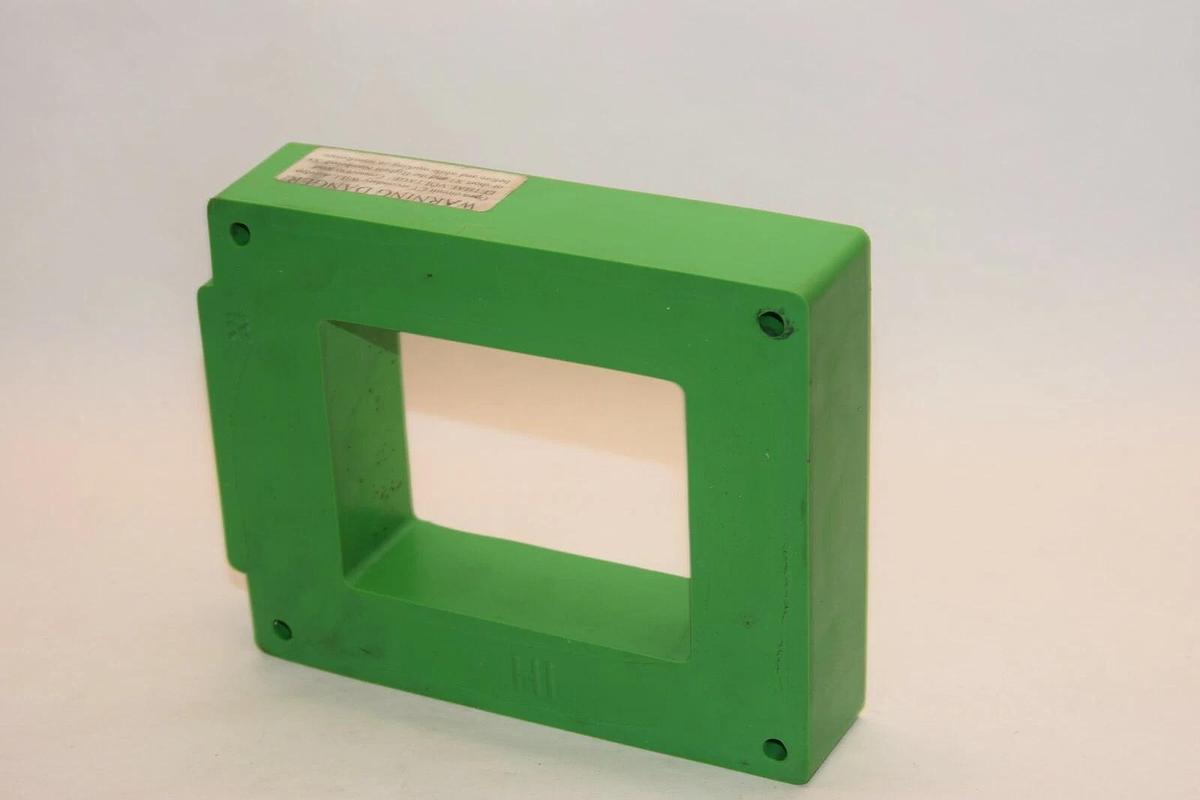 Used ELECTRIC METERING CORP. RT3242-2500 600V 2500:5A Current Transformer