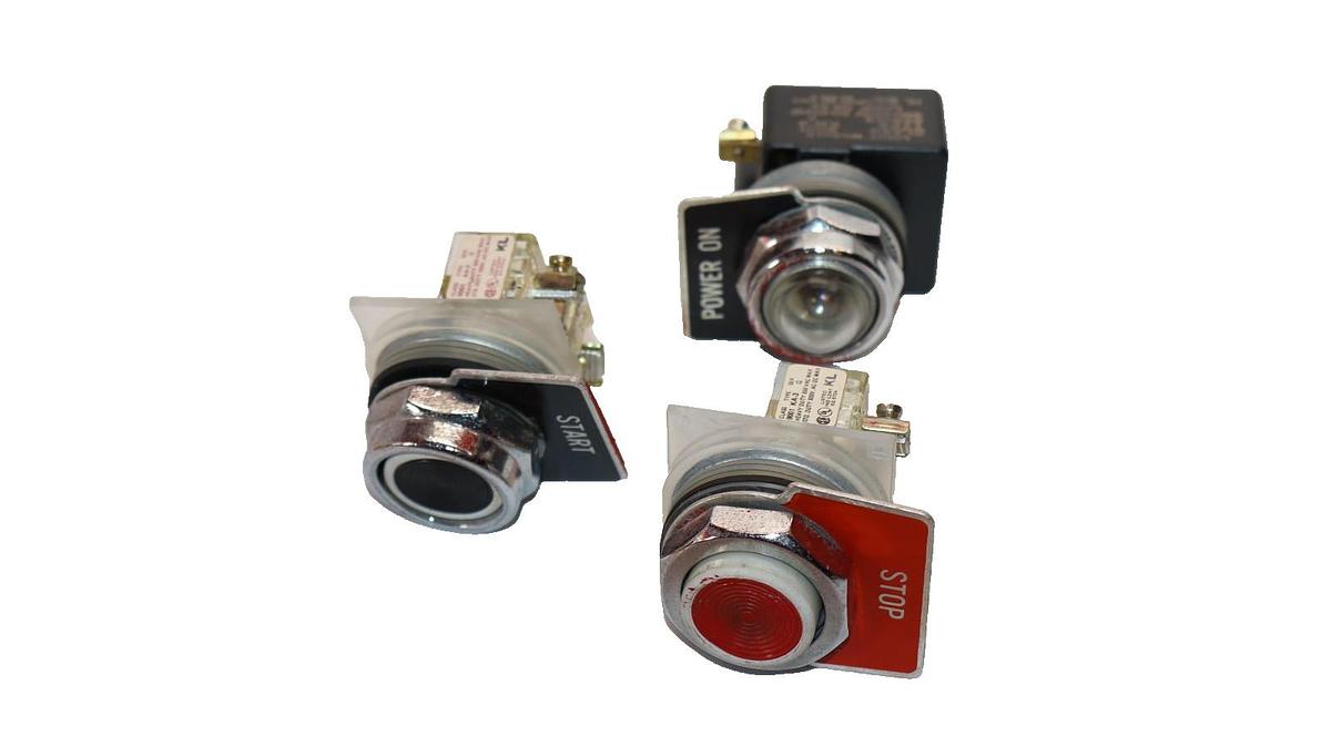 Used Square D lot 9001 KA-2 , 9001 KA-3 Start/Stop Push Button w/ 9001 KM-5 Indicator