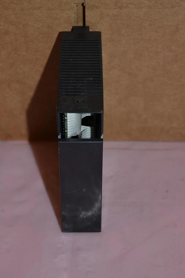 Used GE FANUC IC693CPU331X CPU MODULE IC693CPU331 X   *missing top cover*