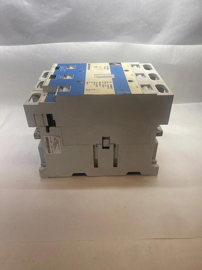 (New) Cutler-Hammer Westinghouse W200M5CFC Size 5 Motor Starter  1A96725C01