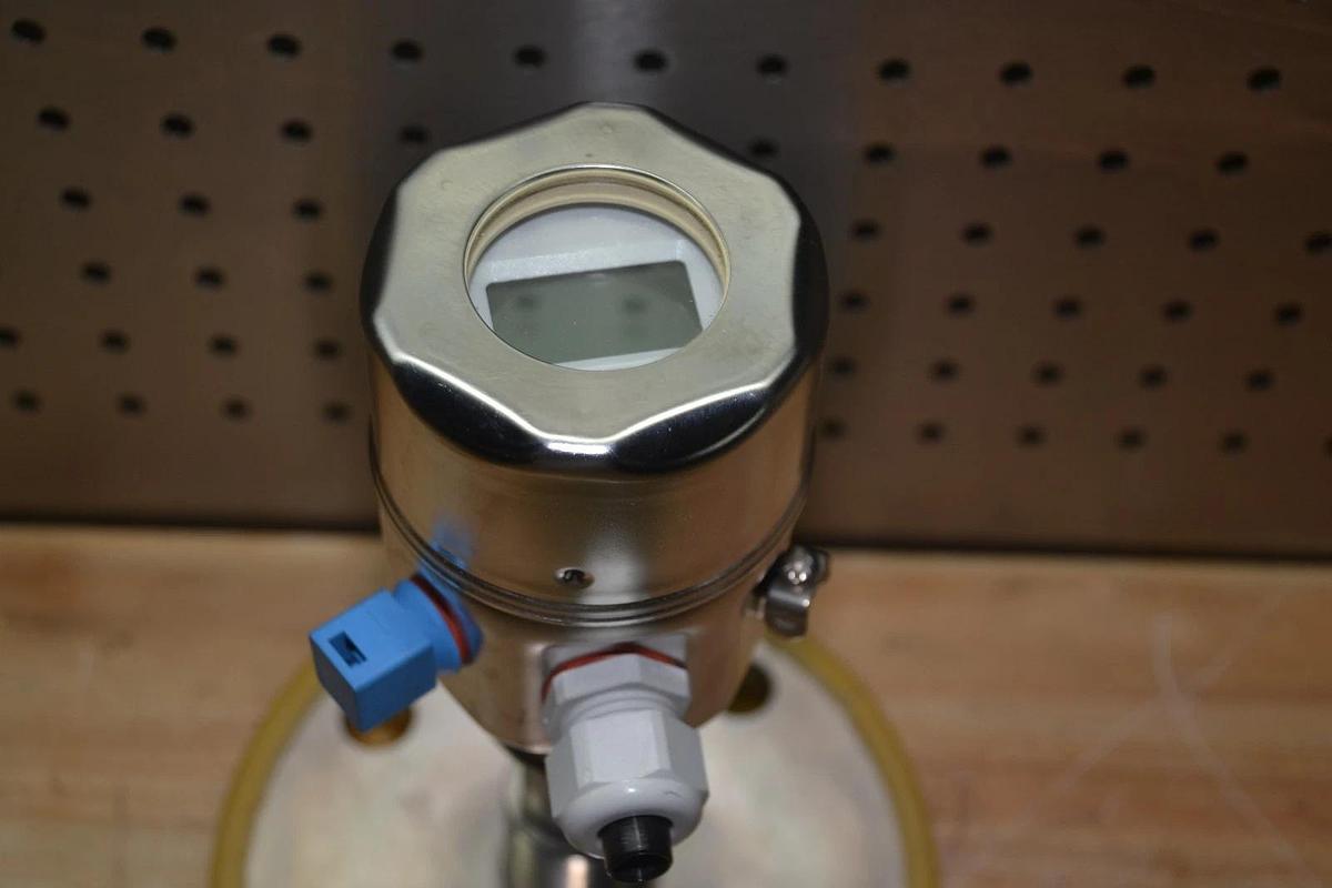 Used ENDRESS & HAUSER PMP48-GE13P2R1EKA1 0-1000kPA PRESSURE TRANSMITTER CERABARM