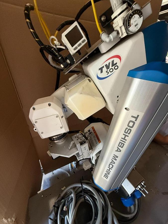 Used Toshiba Machine Co. System Six-Axis 6-Axis Robot TVL500 TVL 500 28kg