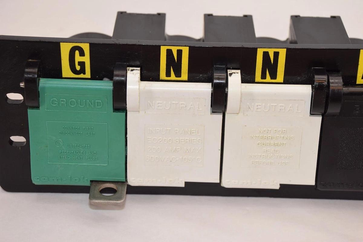 Used Crouse-Hinds Eaton Cam-Lok Posi-Lok Panel E0200 Series E0200-1885 6 receptacle