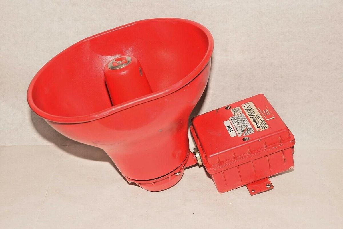 Used Federal Signal Division Selectone 314GCX  314GCX-024R  Audible Signaling device