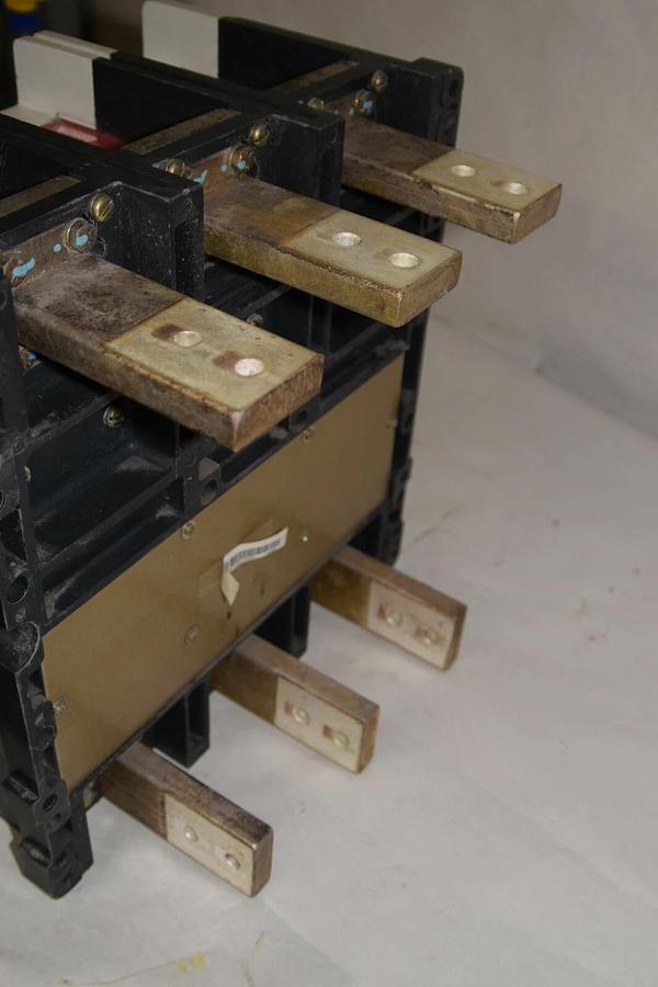 Used Cutler Hammer RD 3 pole 1600 amp RD316T35W Circuit Breaker RD316T35W RES1600LSG