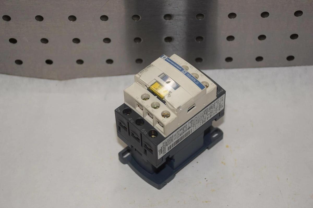 Used SQUARE D / TELEMECANIQUE LC1D12 E05-K042 25A 600V 6kV CONTACTOR