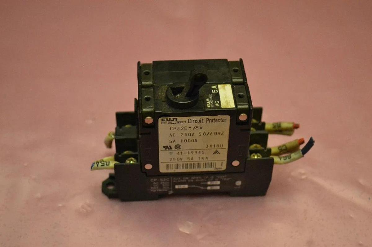 Used FUJI ELECTRIC CP32EM/5W CP32M 5W 5A 5 A 5AMPS 250V 250 V