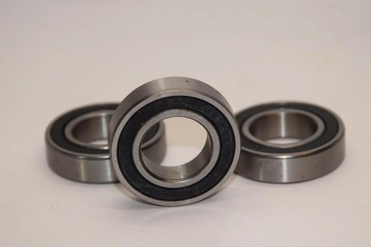 (NEW - Lot of 3) ELW 6005RS 6005-RS 6005 RS Rubber Sealed Bearing