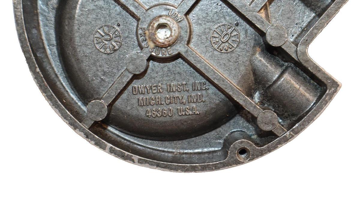 Used Dwyer 2080 C Magnehelic Differential Pressure Gauge 0-80"