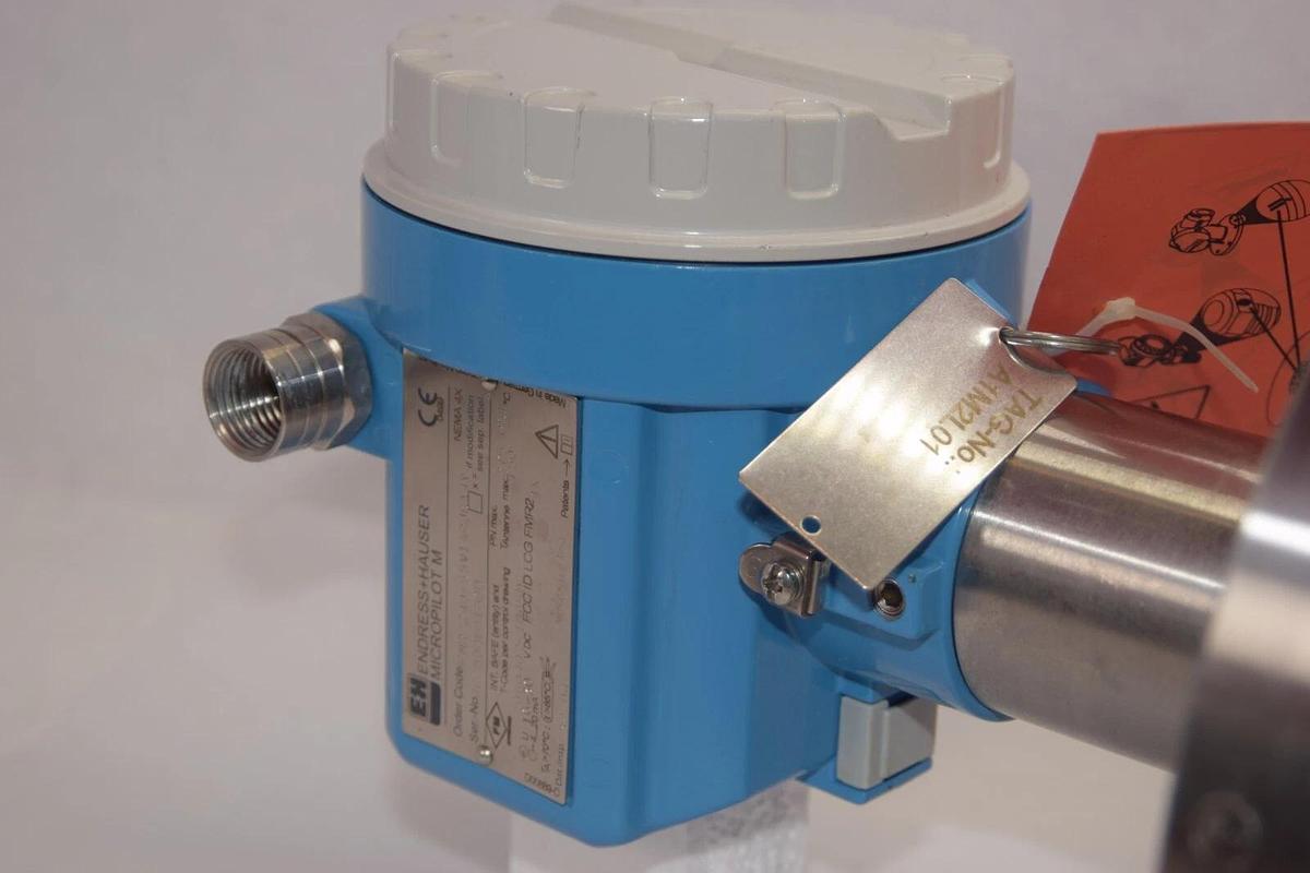 Used ENDRESS + HAUSER Level Radar Micropilot FMR240 FMR240-S5V1APJBA4Y 4" (used)