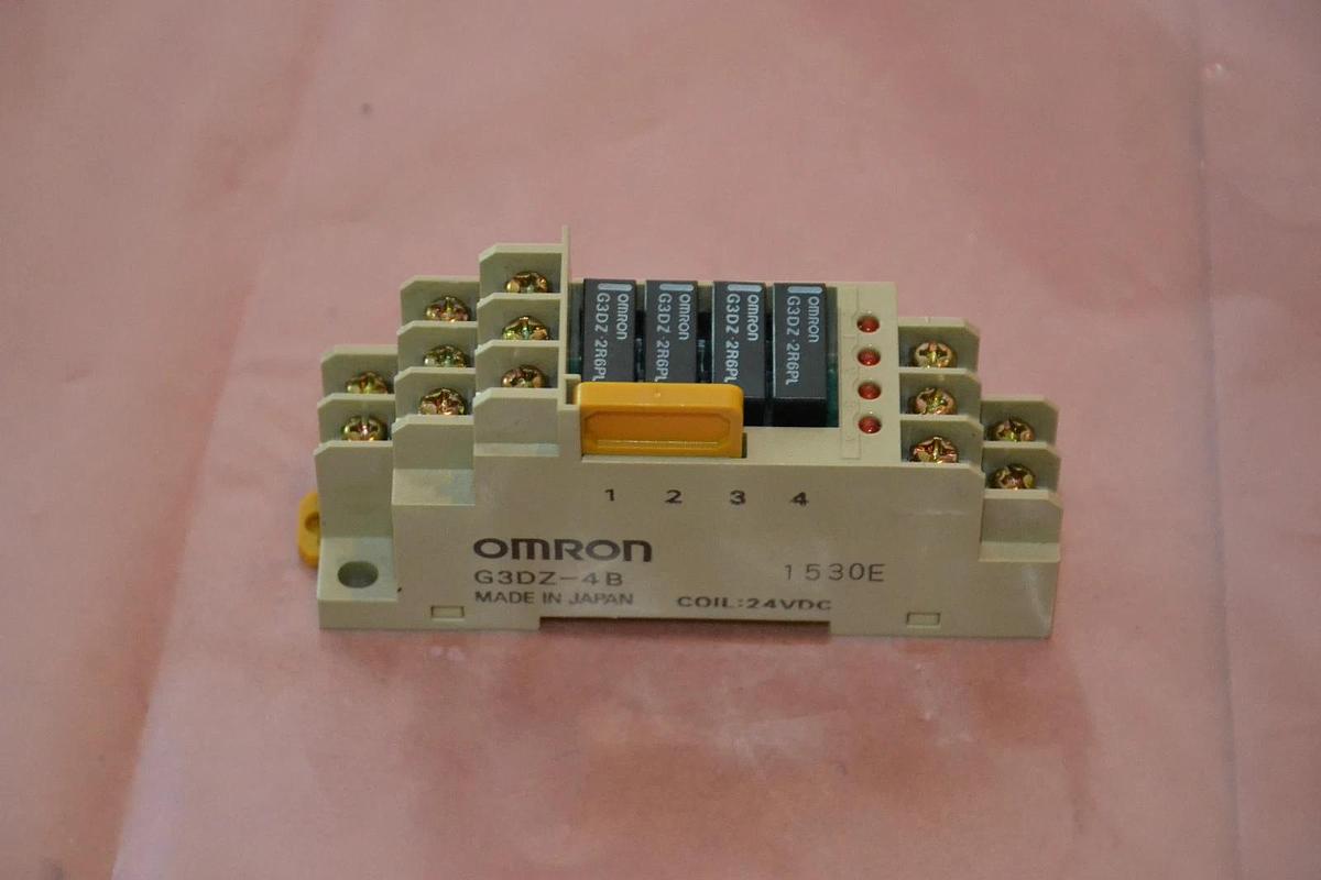 Used OMRON G3DZ-4B G3DZ 4B G3DZ4B RELAY 24VDC coil