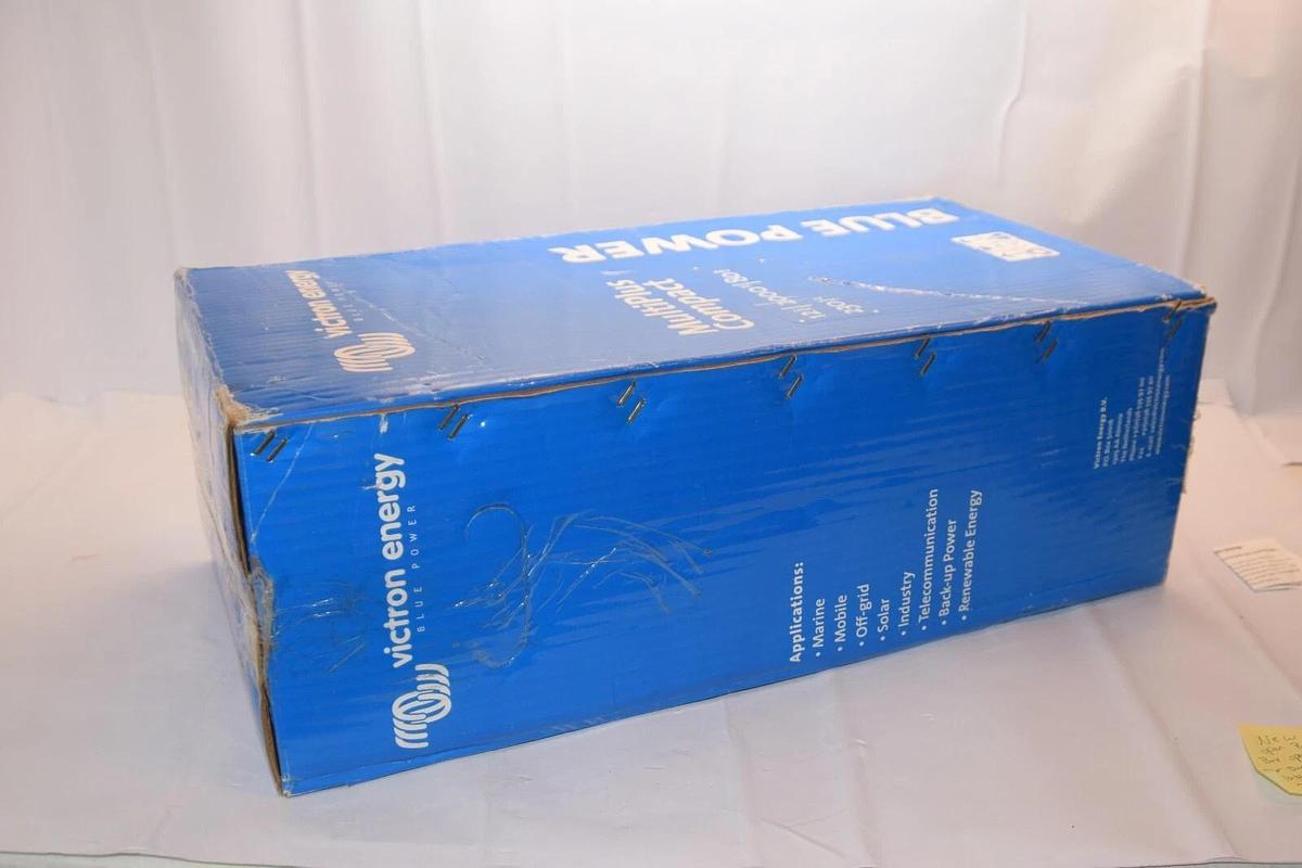 (NEW) BLUE POWER CMP122200000 MultiPlus Compact 12/2000/80-30 230V Charger