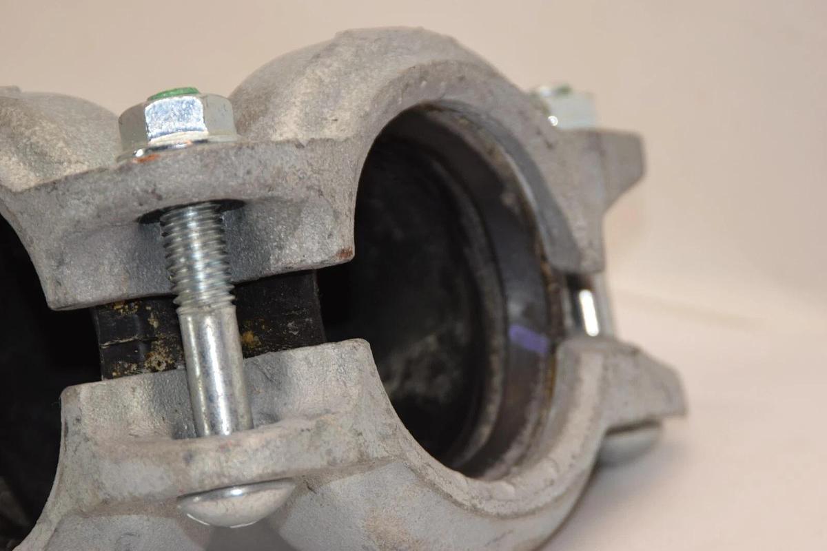 New VICTAULIC 2" 2/60.3 101 90 Degree Elbow Firelock Galvanized Rigid Coupling