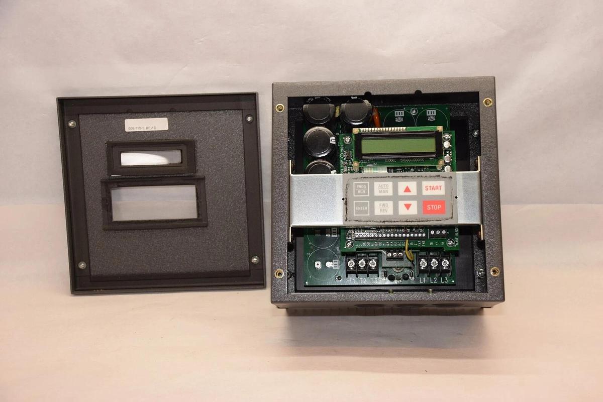 LENZE M1420CH 2HP 1.5KW 400/480v Inverter Drive (NEW)