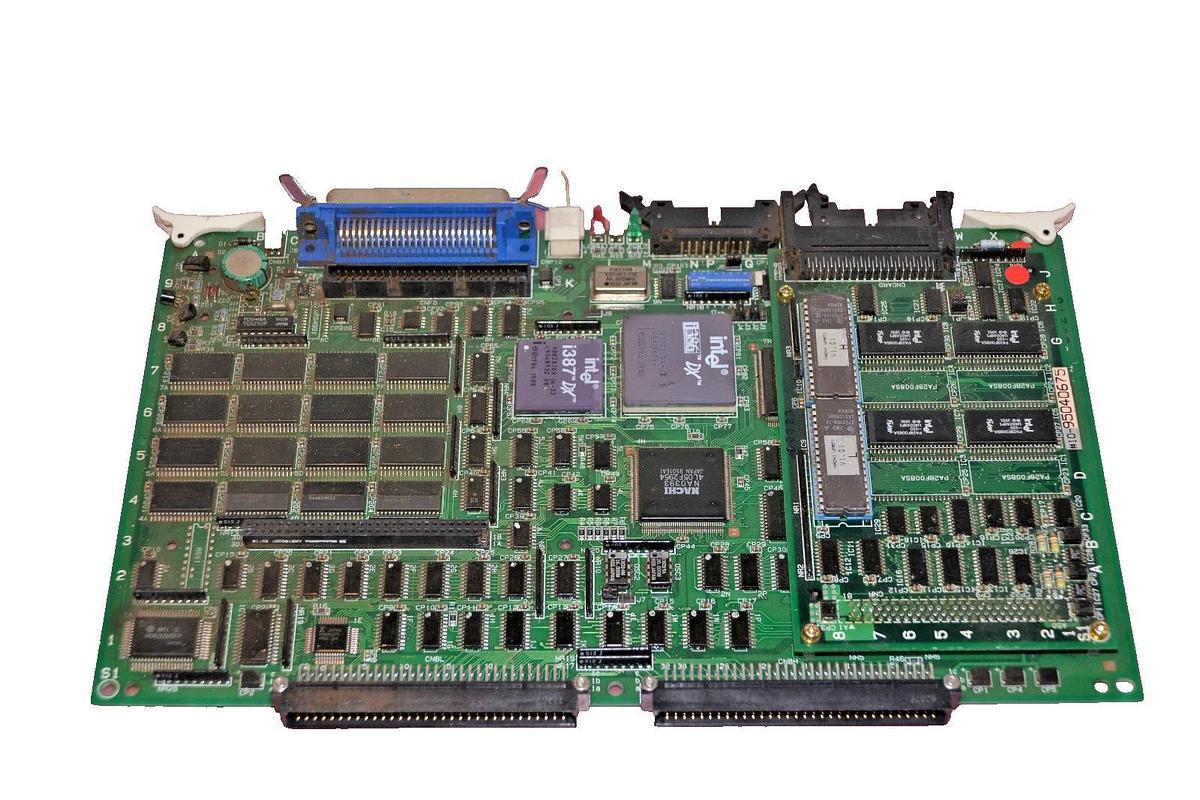 Used NACHI CIRCUIT BOARD CARD UM870A UM870 A 21-95040085 10-95040675