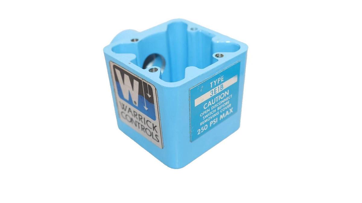 Warrick Controls 3E1B 250psi Single Probe Fitting (New)