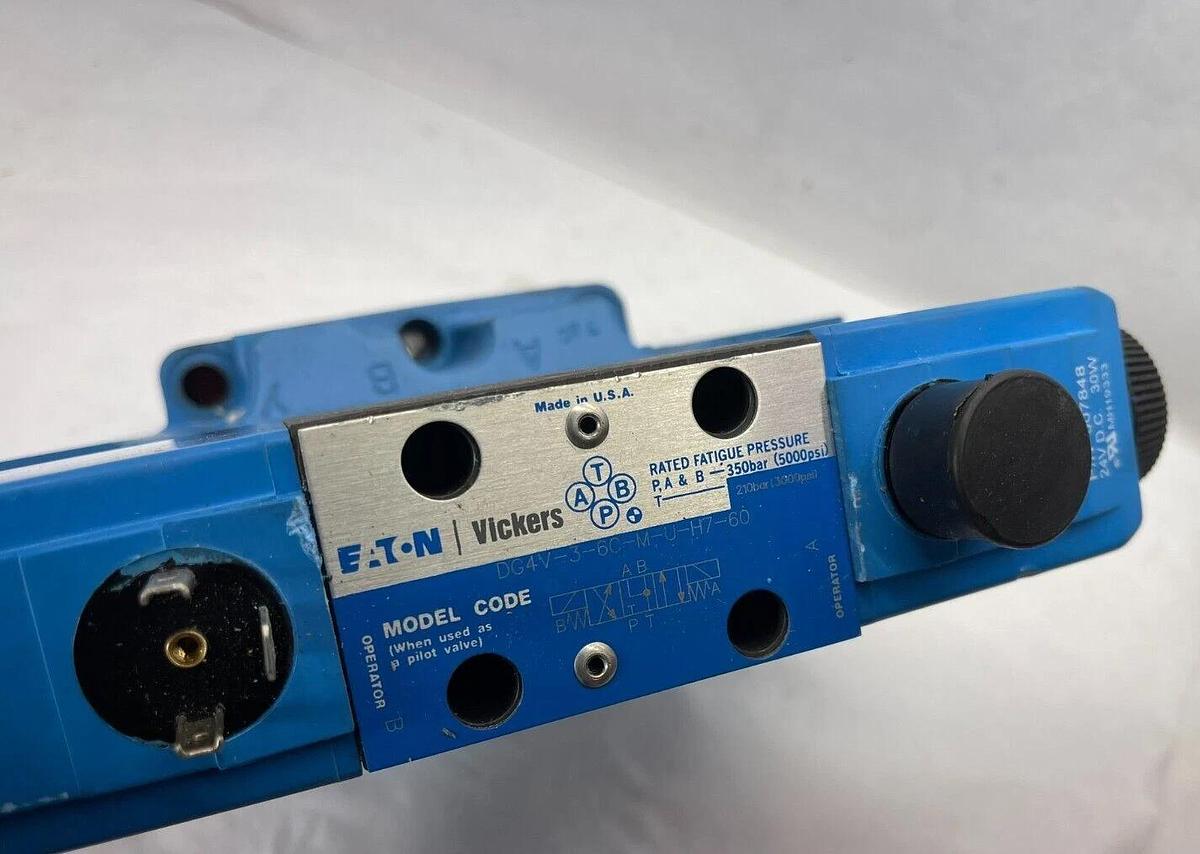 Eaton Vickers Valve DG5V-7-33C-2-T-M-U-H7-30 DG5V733C2TMUH730 DG4V-3-6C-M-U-H760
