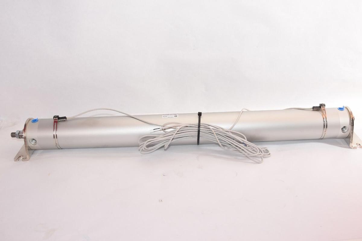 (NEW) SMC NCDGLN63-2500-B73L-XC37 150psi Pneumatic Cylinder