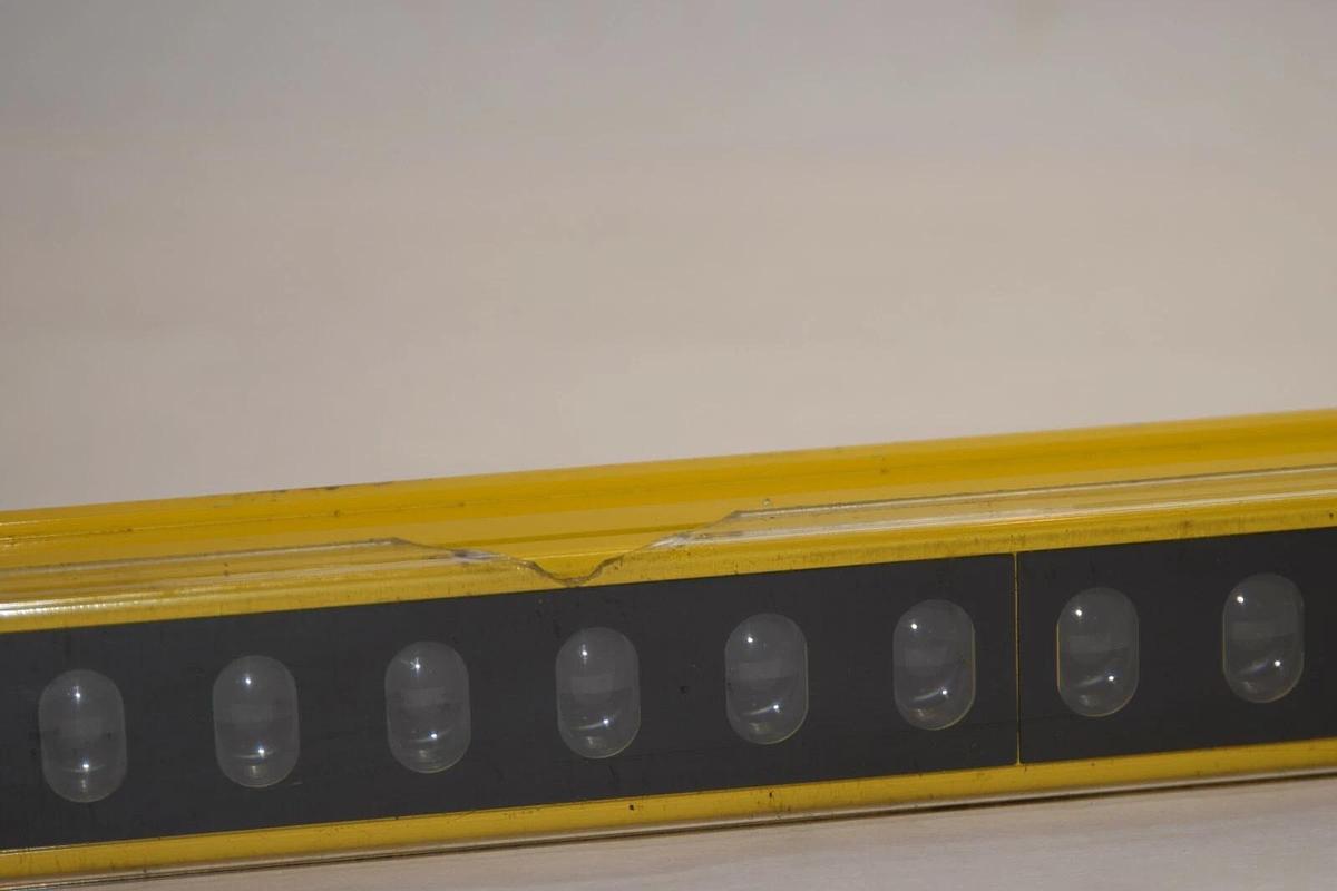 Used SUNX SF2-EH40P SF2EH40P 780mm Enutter Safety Light Curtain