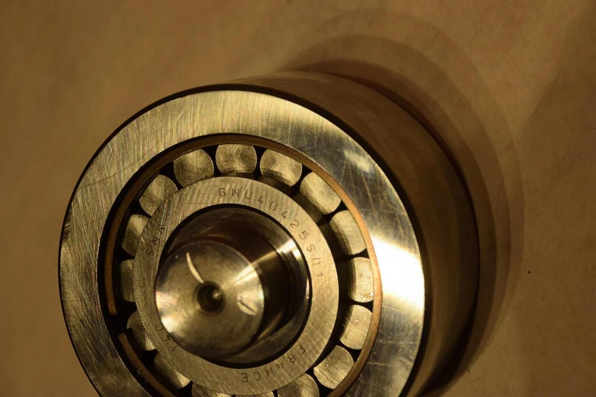 NEW SNR GNU40425S01 CYLINDRICAL ROLLER BEARING