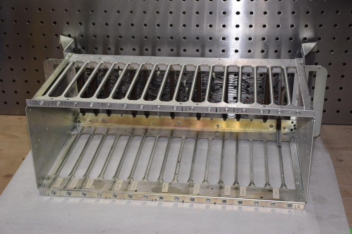 Used RELIANCE ELECTRIC / ASEA BROWN BOVERI 103615-28RE 84587-R 10 SLOT CHASSIS