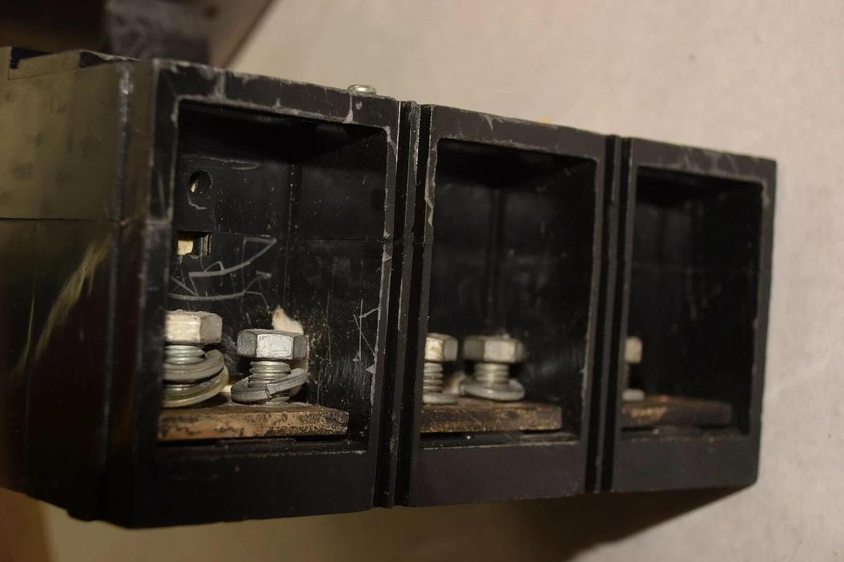 Used Square D MAF36800 Circuit Breaker 800A 600 VAC  800 Amp