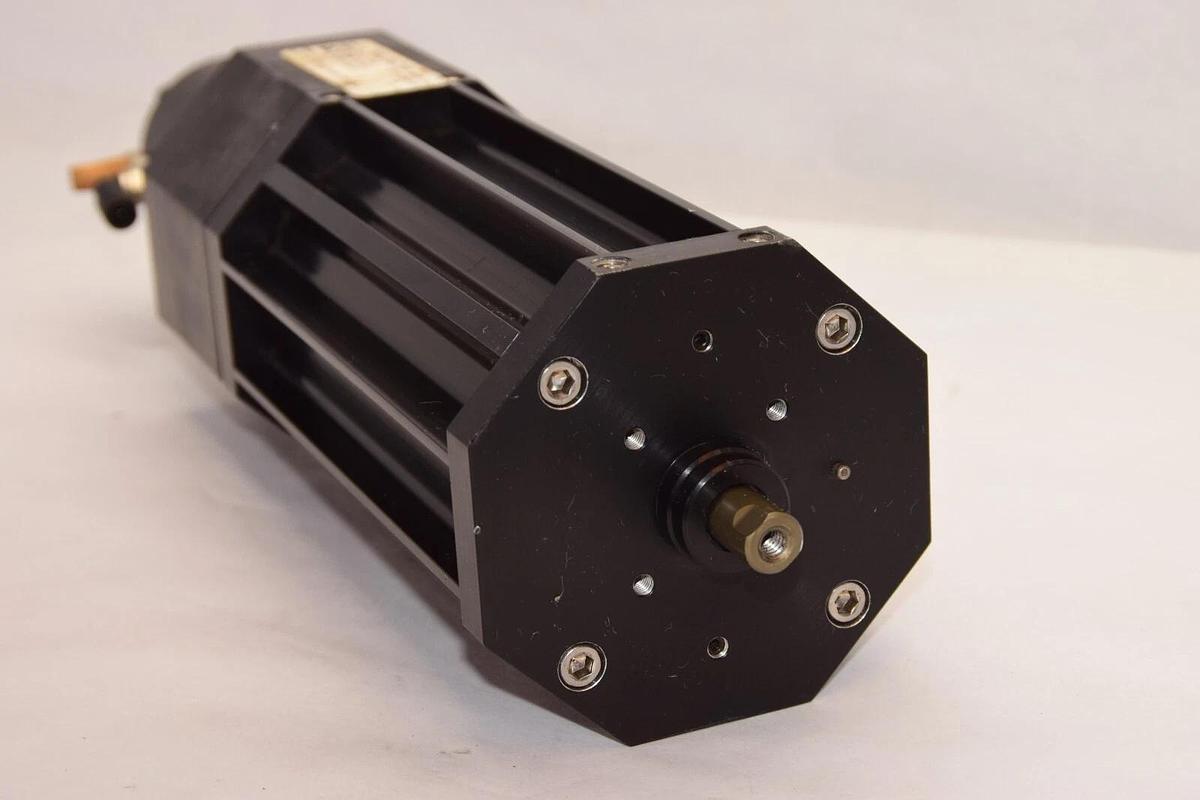 (NEW) GRACO 918-582 918582 AC Servo Motor