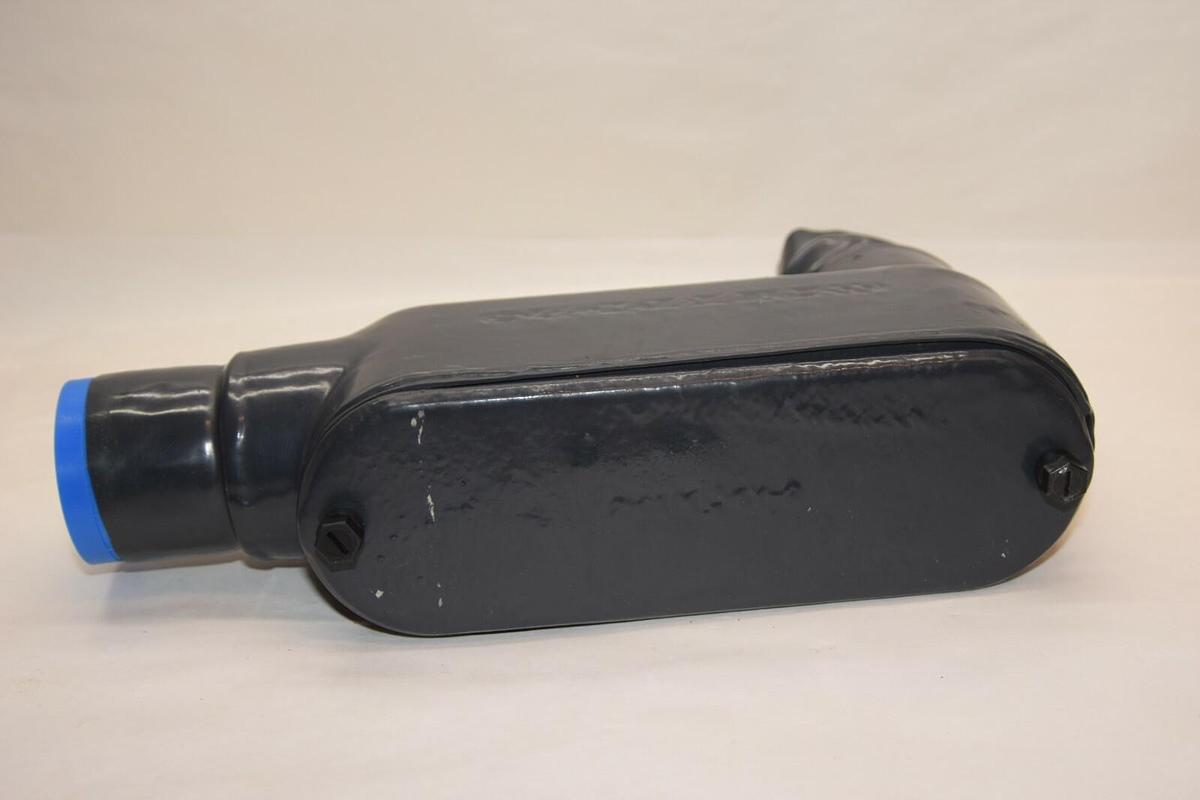 (NEW) 70 CU IN 70CUIN 2" Coated Conduit Body 90 Degree Elbow Fitting