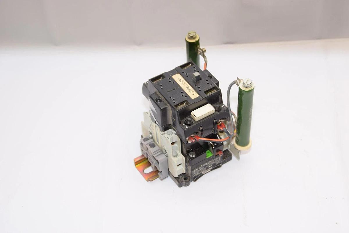 Used SIEMENS 3TC4417-0B 32/29A 2P 600V Contactor 110V 50/60Hz Coil