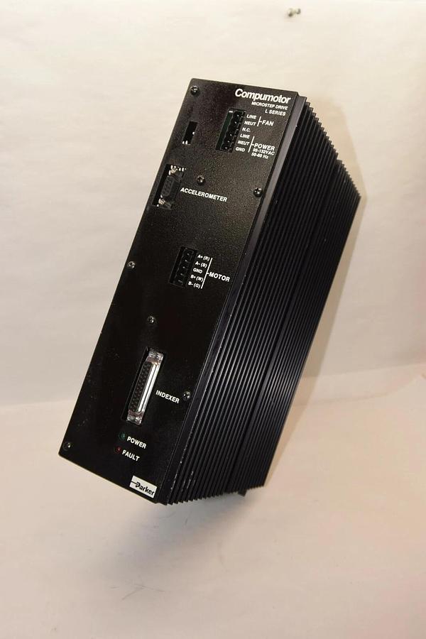 (New) Parker compumotor L-L20-P54-AC COMPUMOTOR MICROSTEP DRIVE L SERIES
