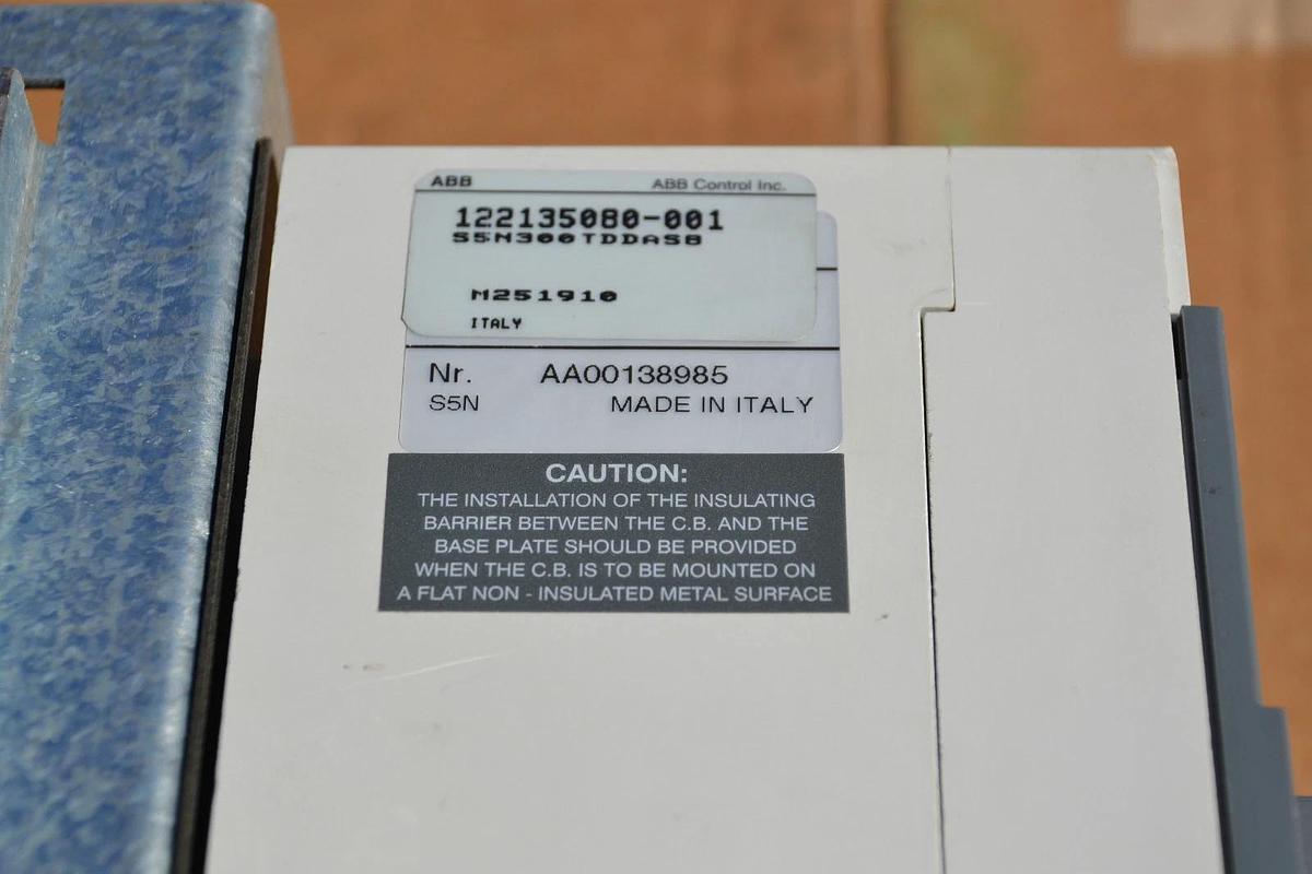 Used ABB BREAKER S5N SACE S5 SACES5 S5N300TDDAS8 300 AMP A 300A 300AMP 3P 3 POLE