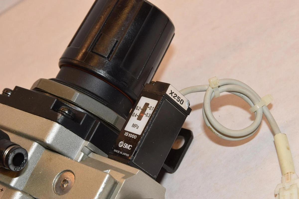 Used SMC AW4000-02B-+ 0.05~0.85MPa Modular Filter Regulator