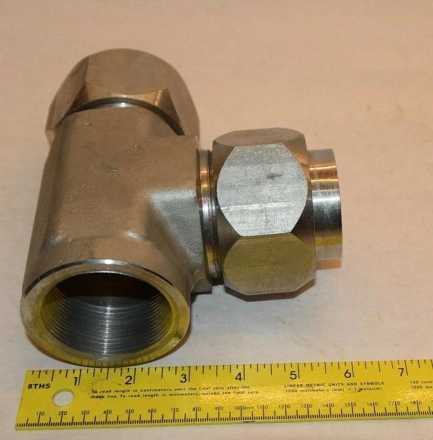 Stainless Steel Swaging Tee Tube NPT Union 2" Tube x 2" Tube 2" Npt (Swagelok ?)