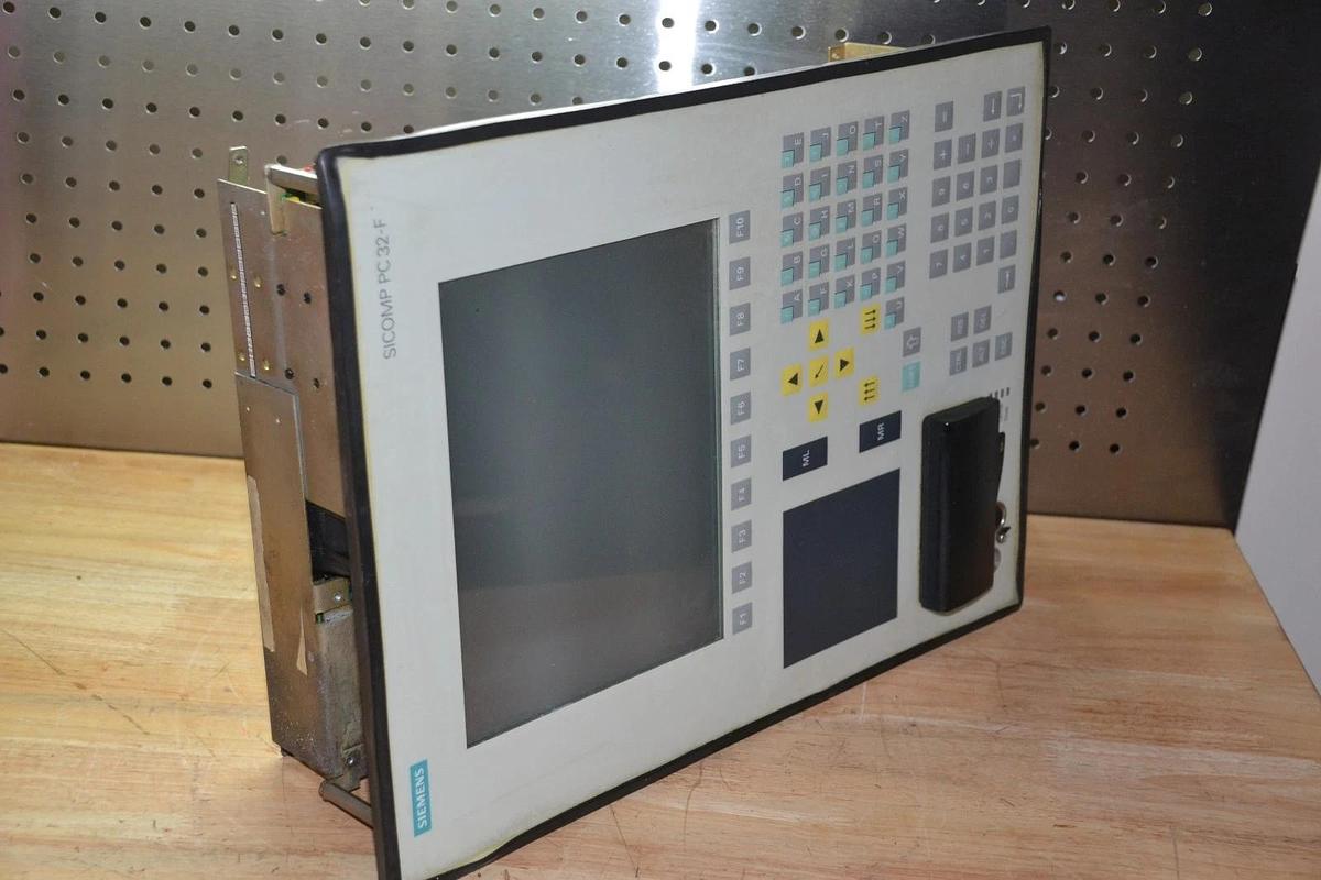 Used Siemens SICOMP PC 32-F Interface Panel 6AP1160-1BC180AH0