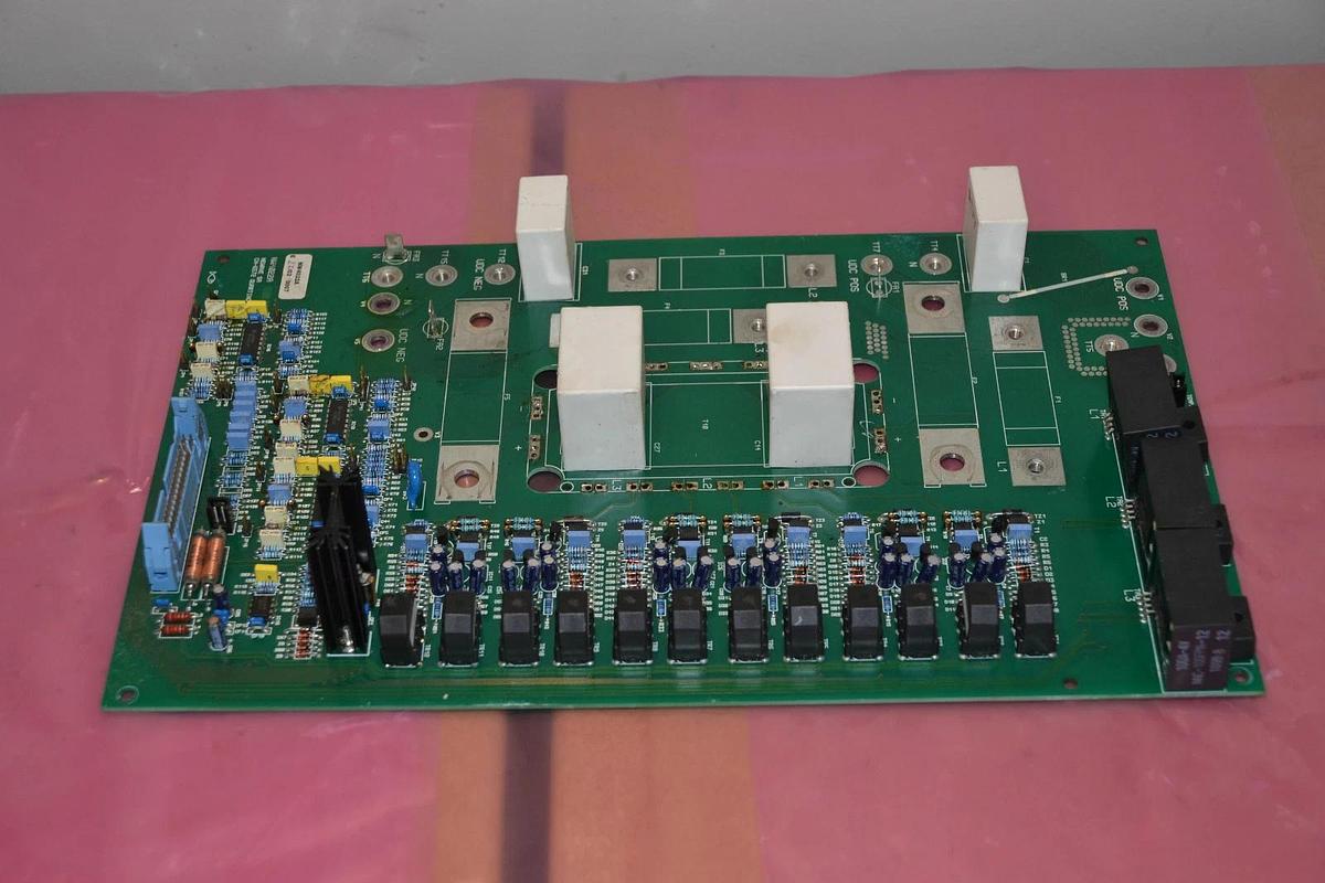 Used NEWAVE SA POWERWARE EXIDE NW4022A CH-6572 BOARD