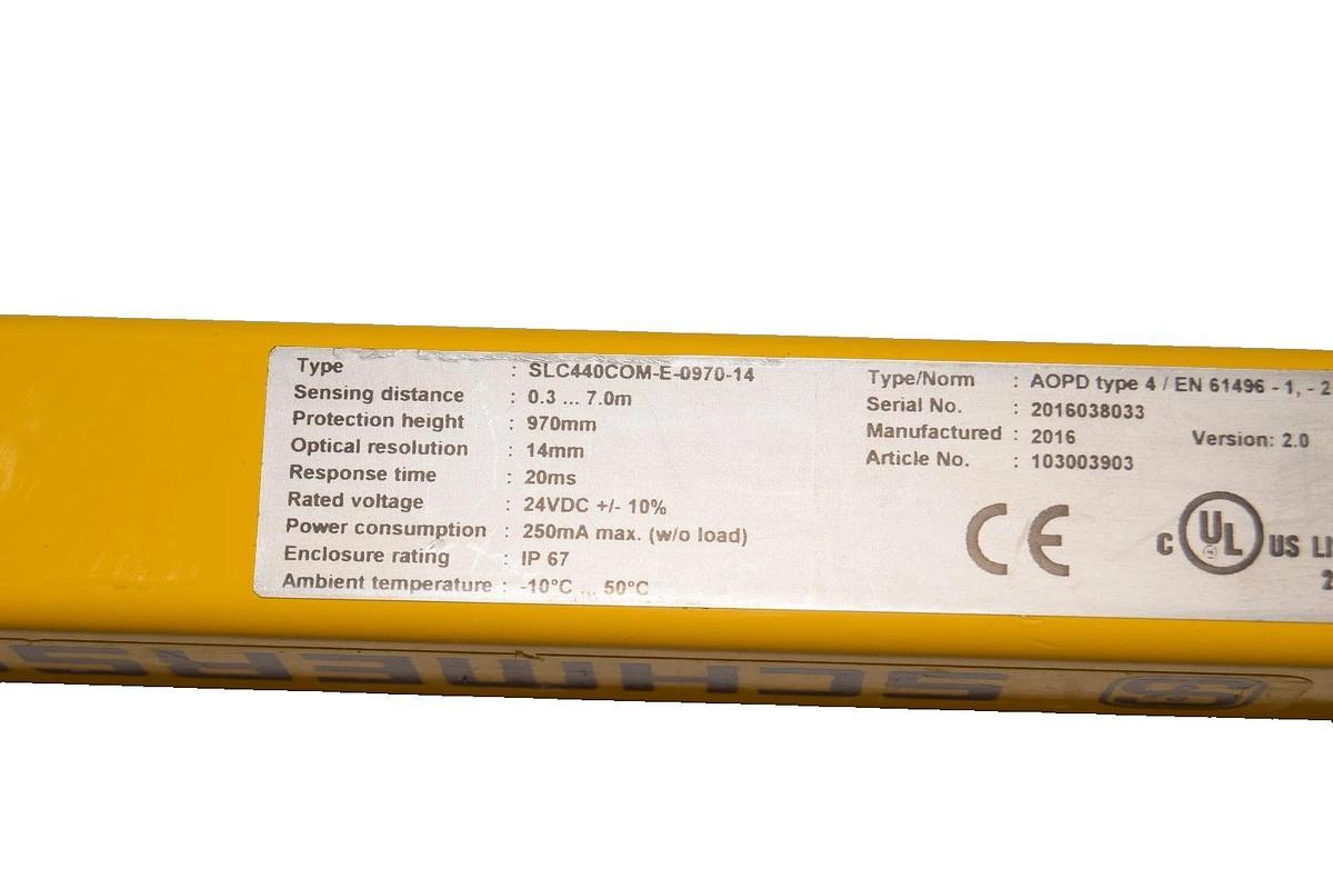 Schmersal Safety Light Curtain SLC440COM-E-0970-14 Emitter .3-7.0m 24VDC (New)