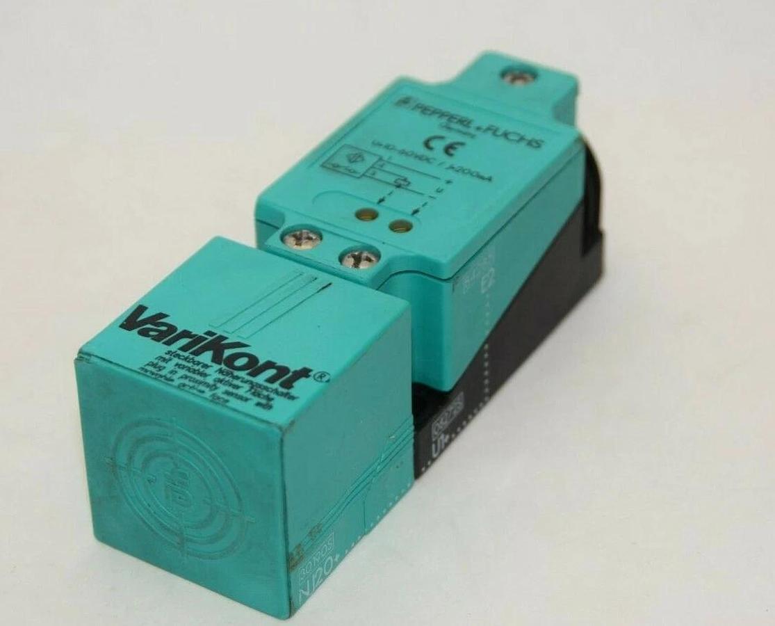 Used PEPPERL + FUCHS U-10-60Vdc / J-200mA VariKont Proximity Sensor