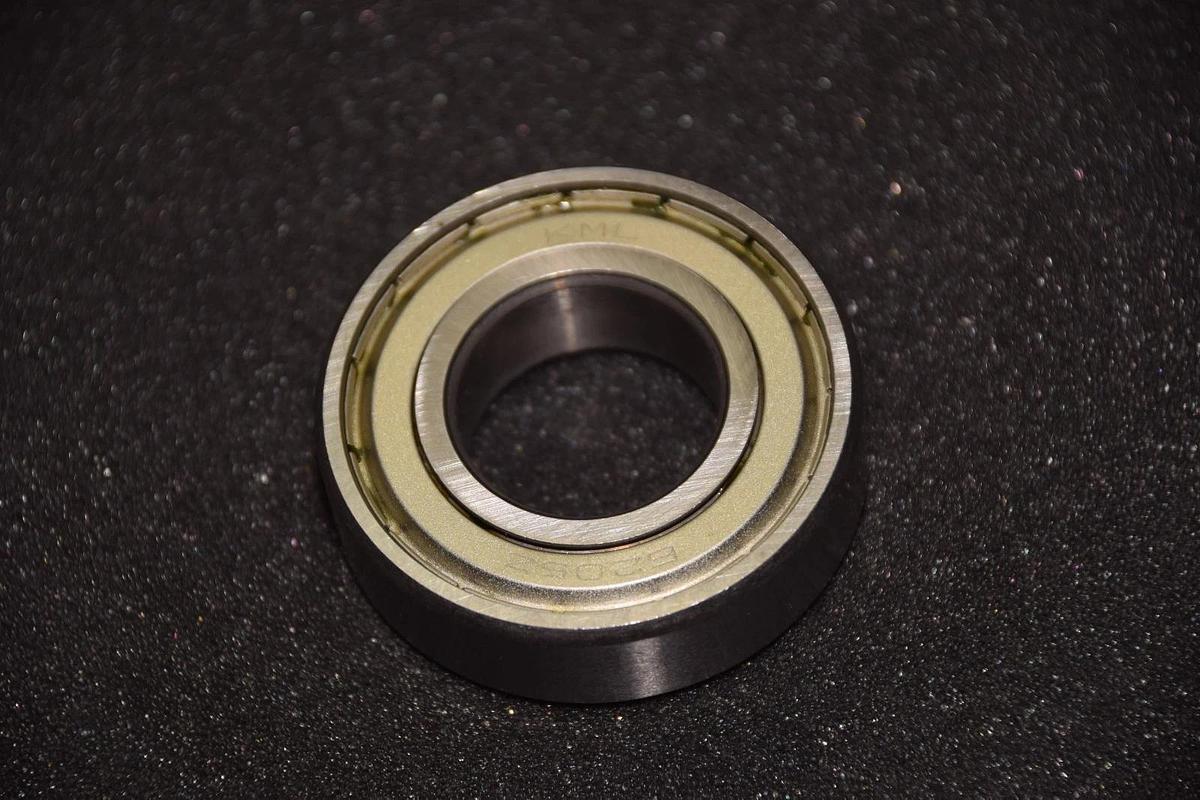 KML 6205Z 25.10mm SINGLE ROW ROLLER BEARING NEW