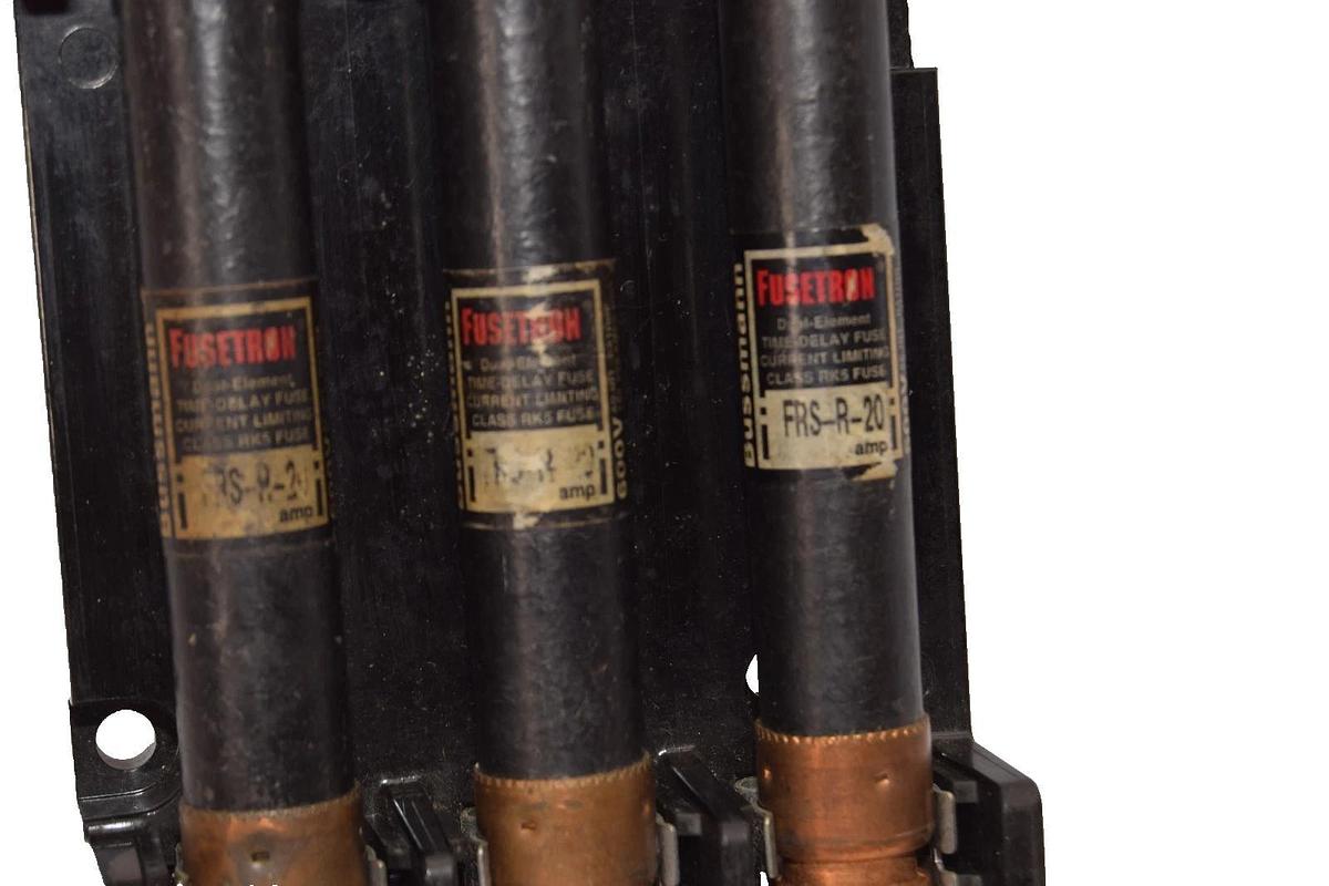 Used Marathon 6F30A3SP 600V 600V 30A Fuse Holder with (3) FRS-R-20 20A Fuse