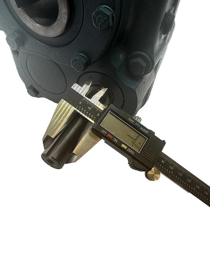 Dodge SCXT115 351163-DA Torque-arm Speed Reducer Gear box 15.35 : 1, 7.13 HP New