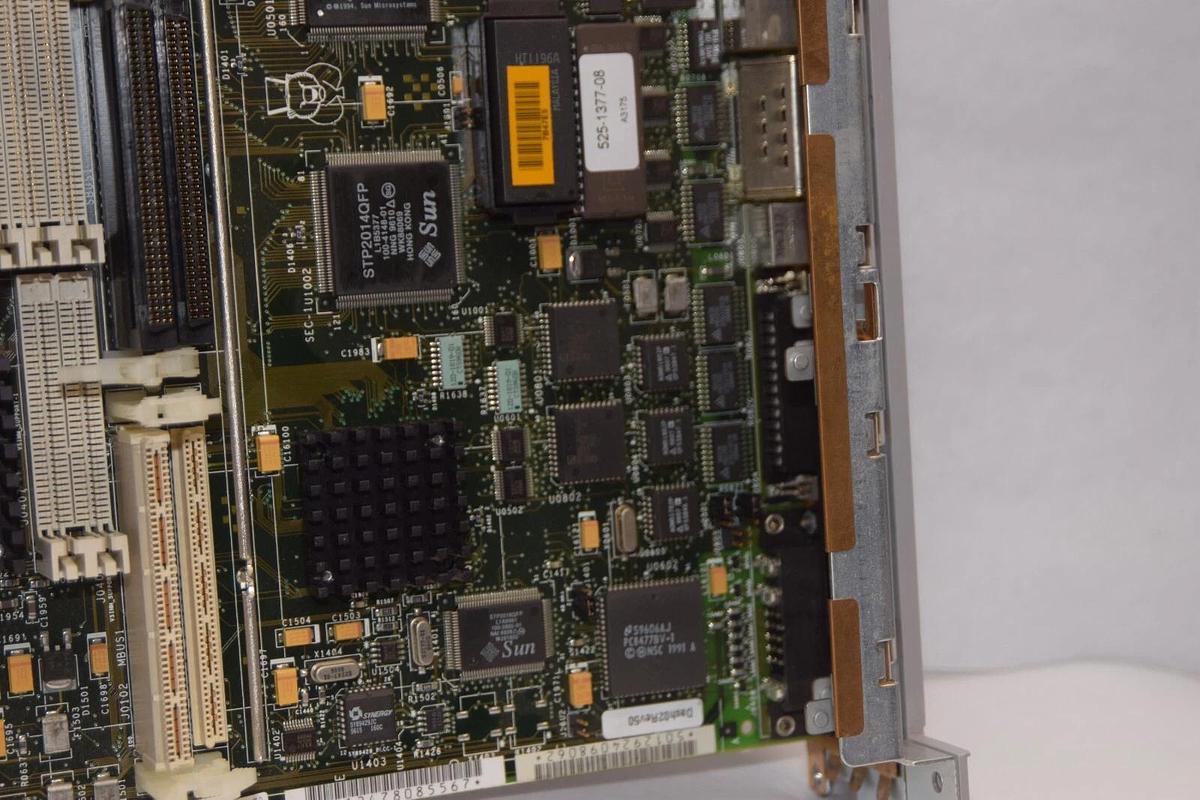 Used SUN MICROSYSTEMS 270-2324-05 270232405 J0304J0305 Circuit Board / Card