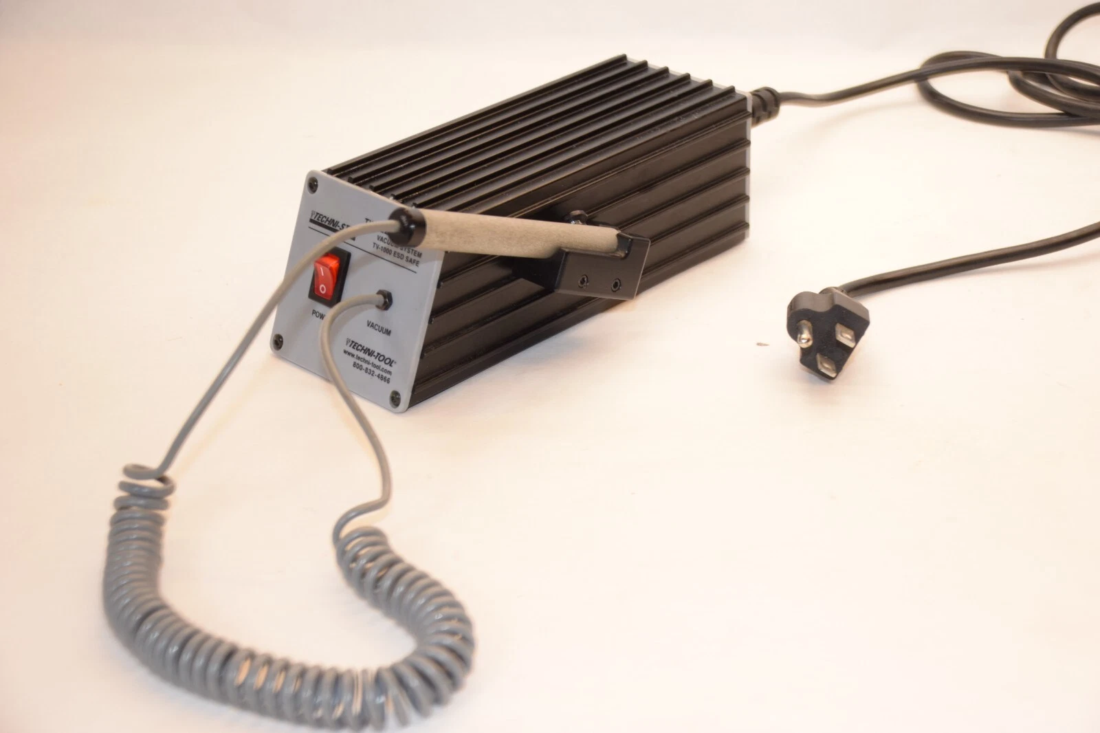 Used Techni-Tool TECHNI-STAT Tweezer-Vac TV-1000 ESD Safe 110V Vacuum System