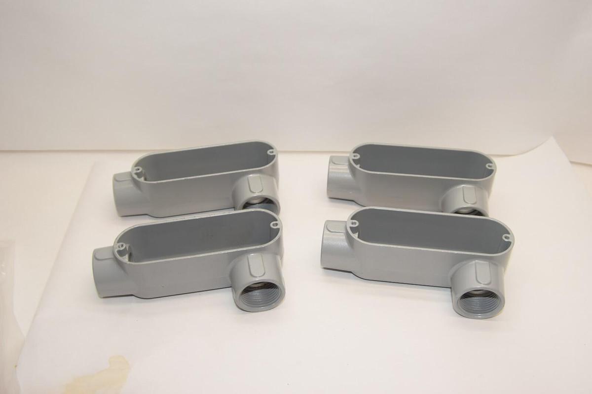 (NEW - Lot of 4) APPLETON 1" Form 85 Unilet Aluminum