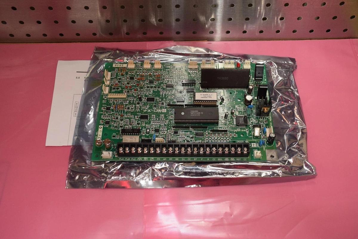 TOSHIBA VF3C-1200B VF3C1200B CONTROL INTERFACE CARD NEW