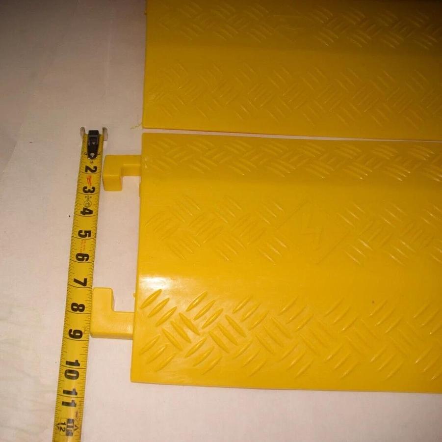 (NEW - Lot of 2) PYLE PCBLCO22 , PCBLC022 36" Cable Protective Cover Ramp