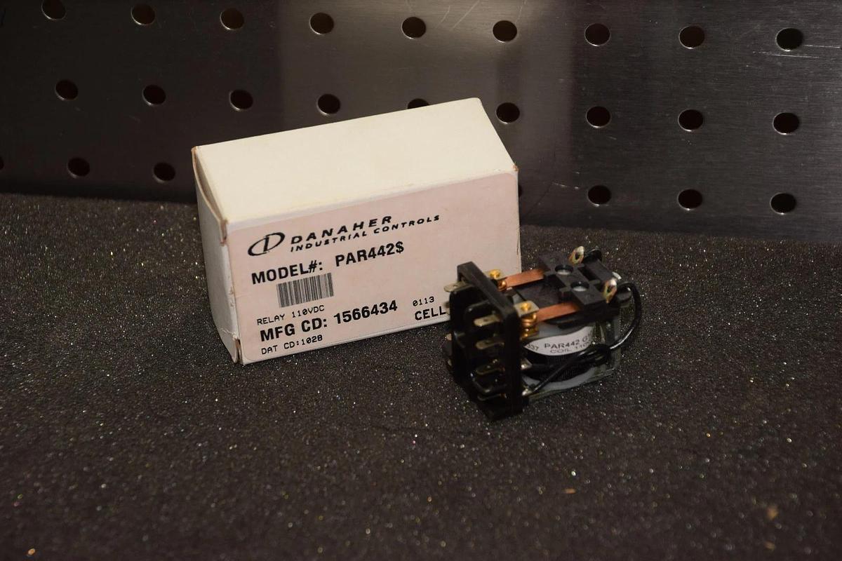 DANAHER PAR442 PAR442 G10 1566434 110VDC COIL RELAY NEW